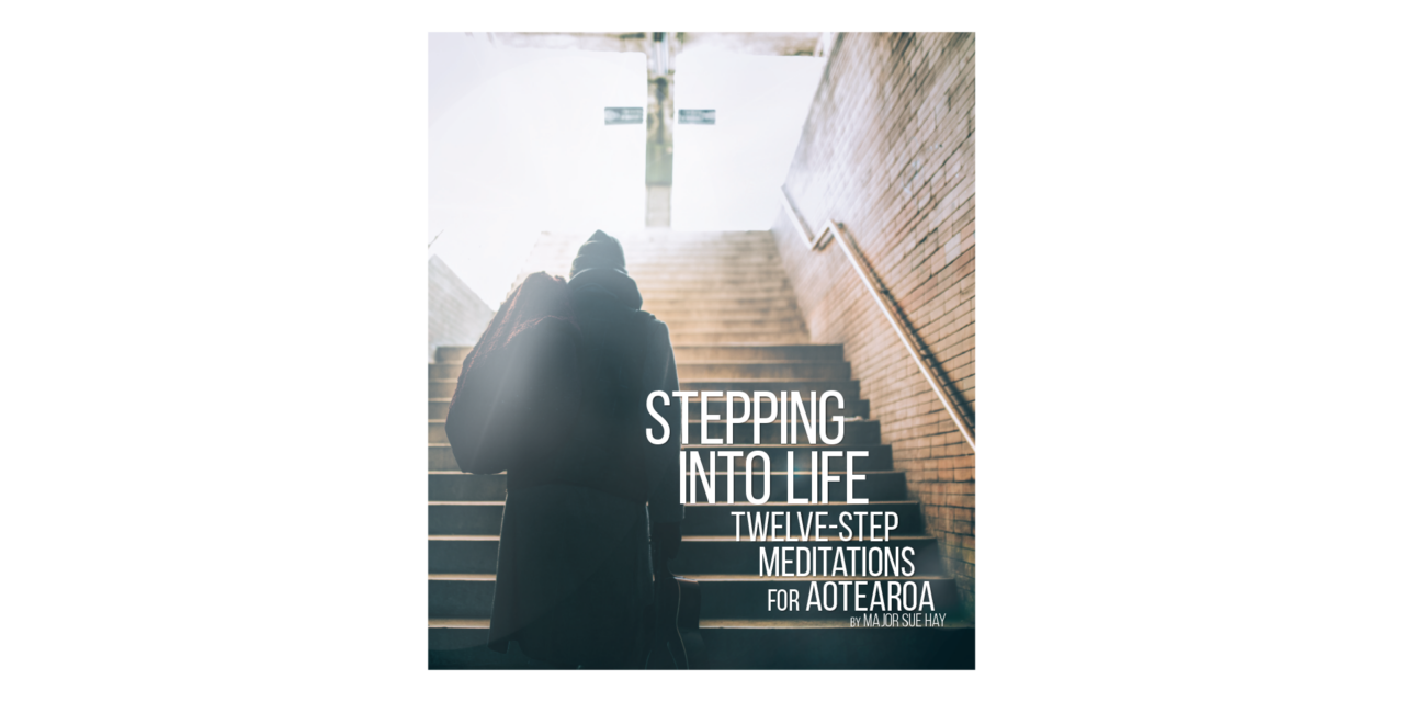 Stepping into Life: Twelve-Step Meditations for Aotearoa